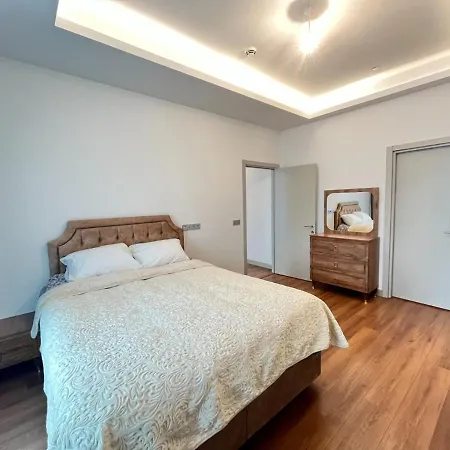 Polat Tower Lux / Nerar To Mall Of 公寓