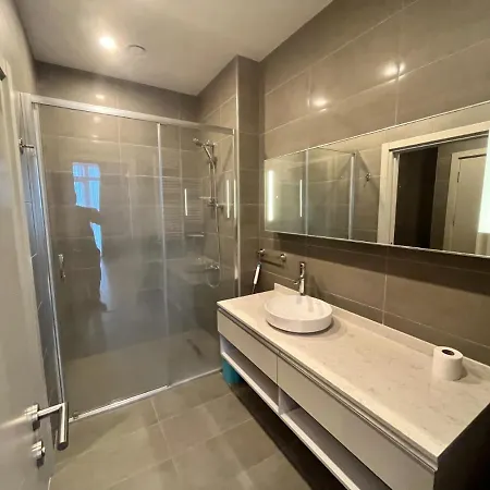 Polat Tower Lux / Nerar To Mall Of *